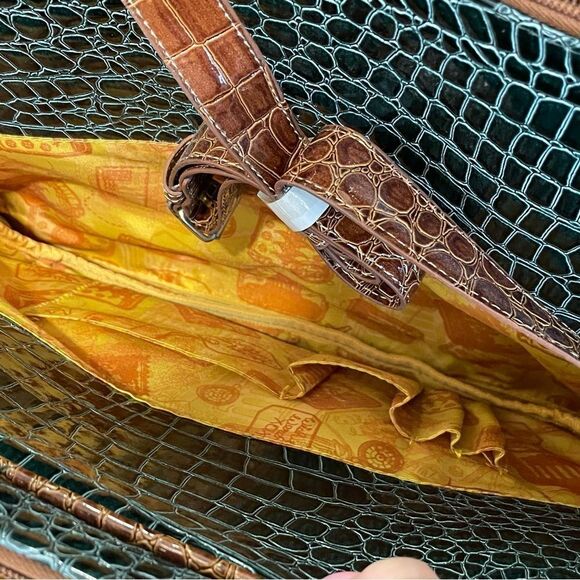 NWT Samantha Brown Croc Embossed Perfect Tote Travel Bag Green and Brown - Picture 6 of 11